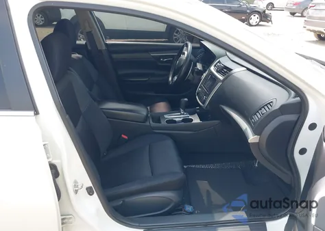 2017 Nissan Altima 2.5 Sr из США, поврежденный, VIN 1N4AL3AP1HC494166